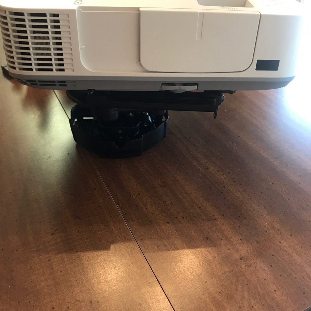 Projector - Picture 2 of 4